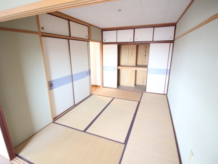 物件内観写真10　(居室)