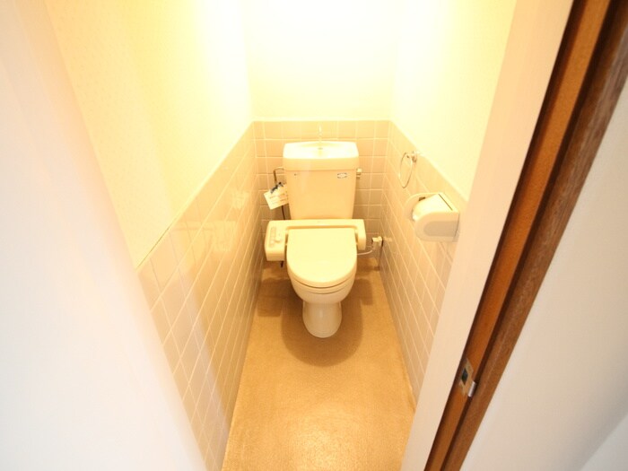 物件内観写真14　(トイレ)