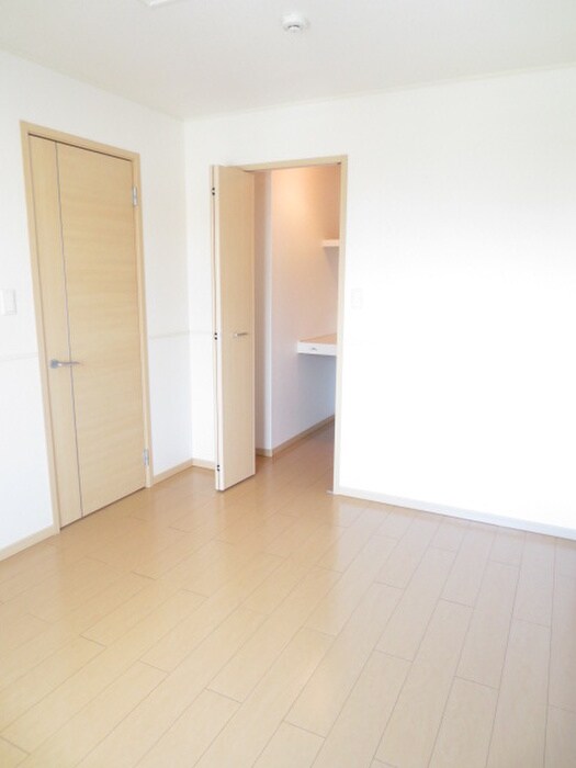 物件内観写真11　(内観写真)