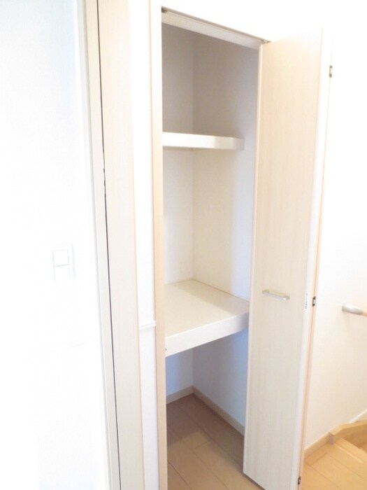 物件内観写真14　(収納)