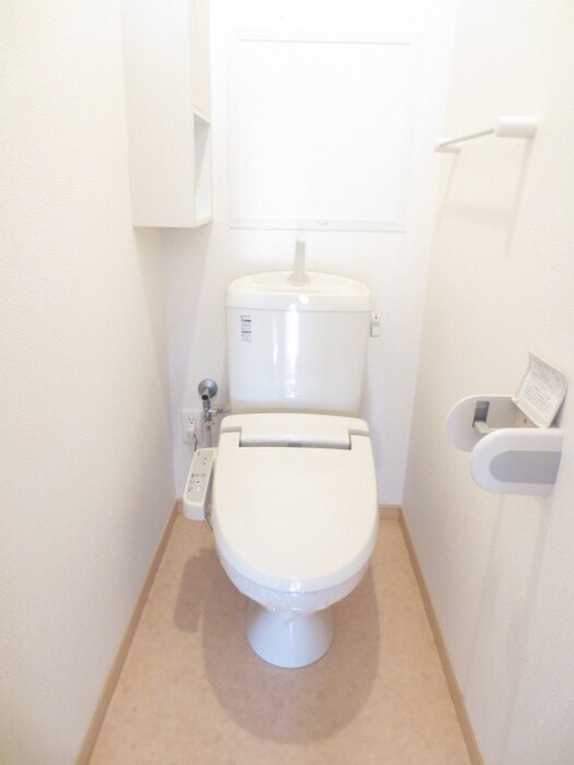 物件内観写真15　(トイレ)