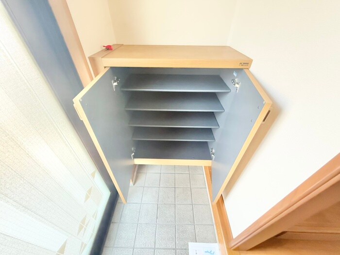 物件内観写真17　(靴箱)