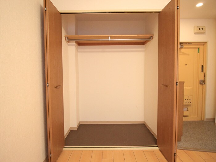 物件内観写真13　(収納)