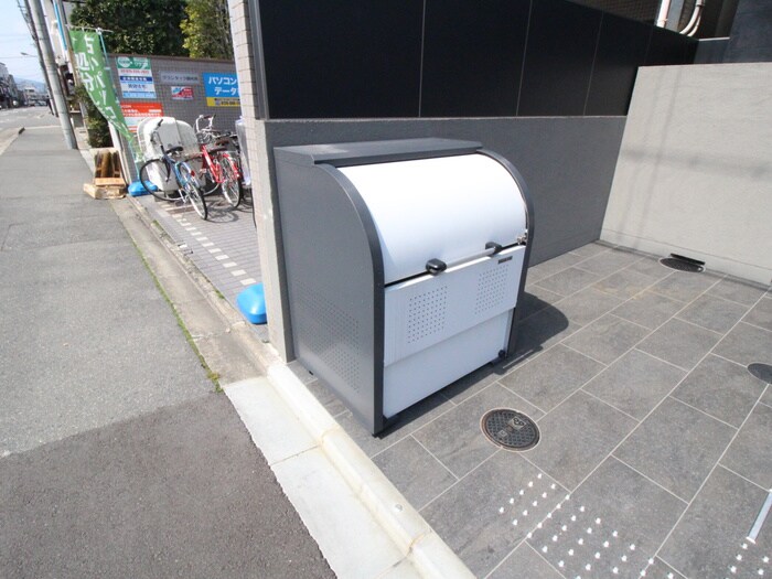 物件外観写真4　(建物設備)