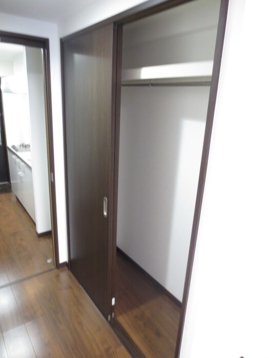 物件内観写真12　(収納)