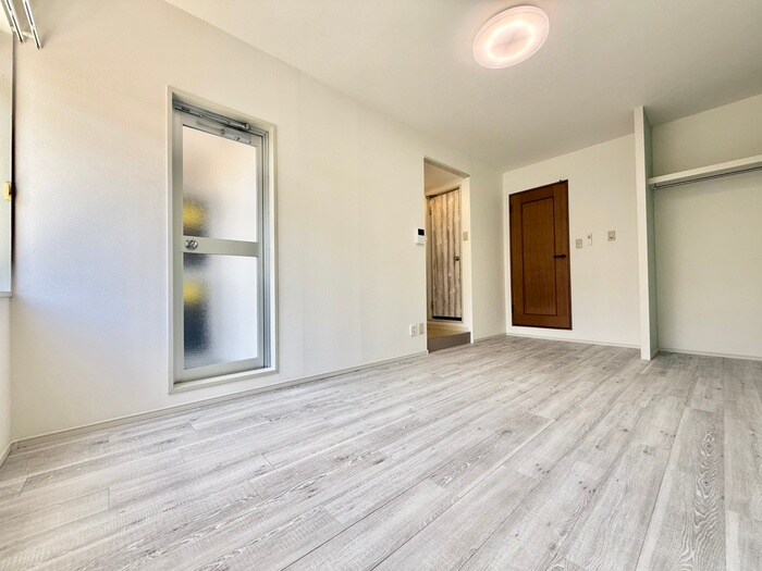 物件内観写真8　(居室)