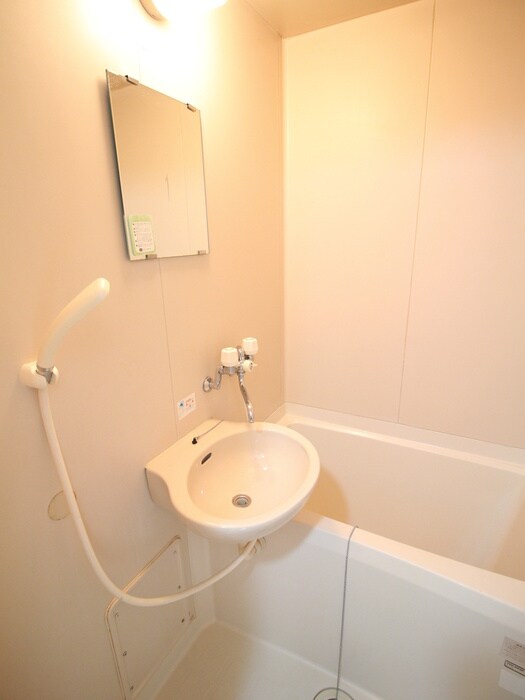 物件内観写真9　(バス／シャワールーム等)