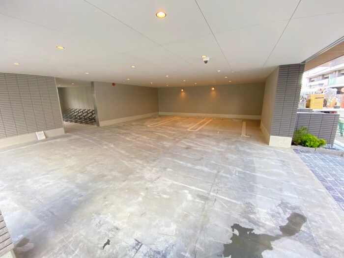 物件外観写真5　(駐車場)