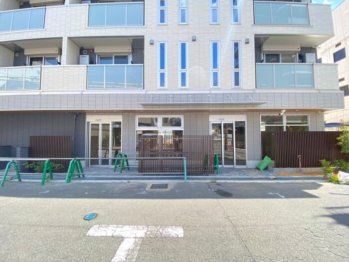 物件外観写真6　(建物設備)