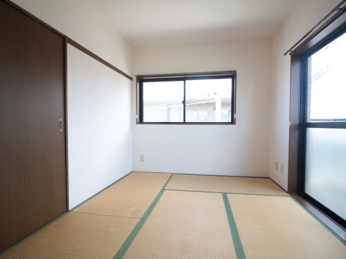 物件内観写真8　(居室)