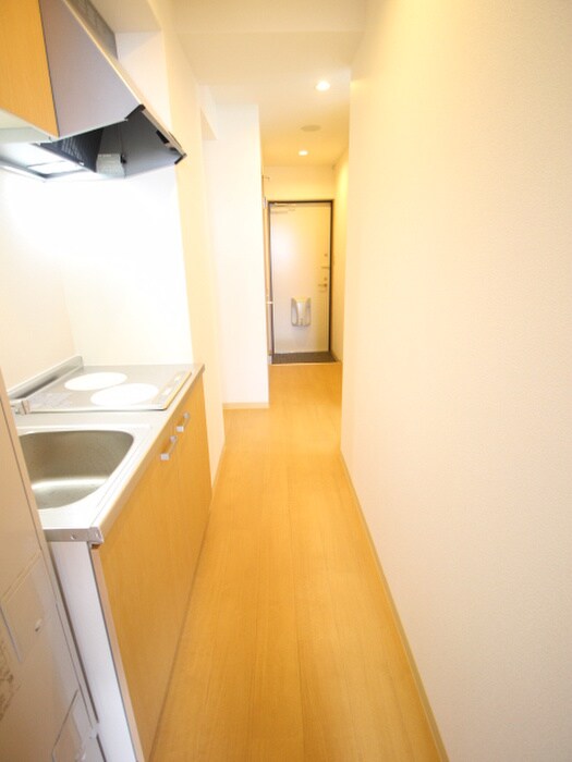 物件内観写真19　(廊下)