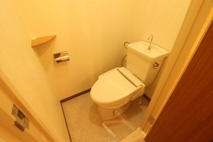 物件内観写真12　(トイレ)