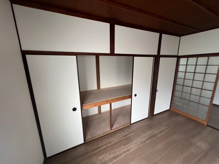 物件内観写真15　(収納)