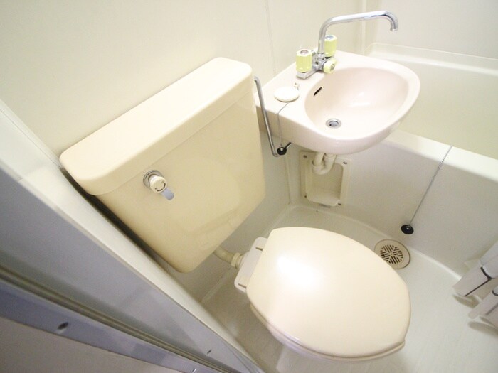 物件内観写真12　(トイレ)