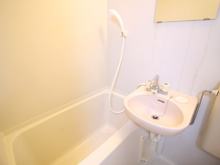 物件内観写真12　(バス／シャワールーム等)