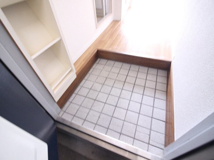 物件内観写真17　(玄関)