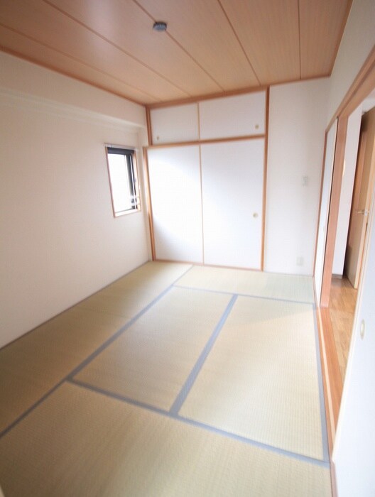 物件内観写真11　(居室)