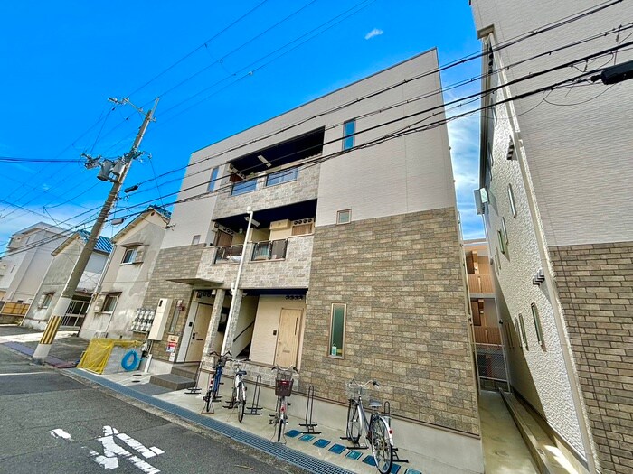 物件外観写真1　(外観写真)