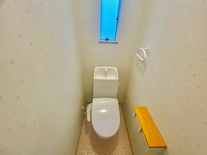 物件内観写真12　(トイレ)