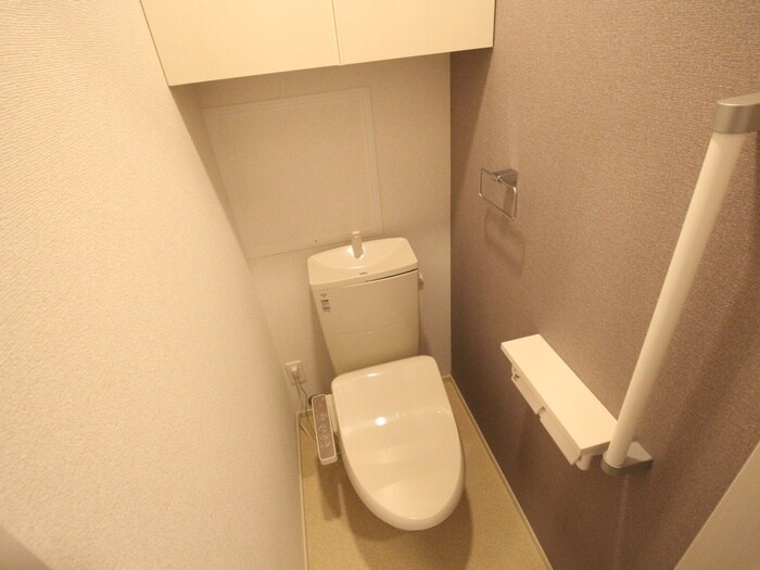 物件内観写真14　(トイレ)