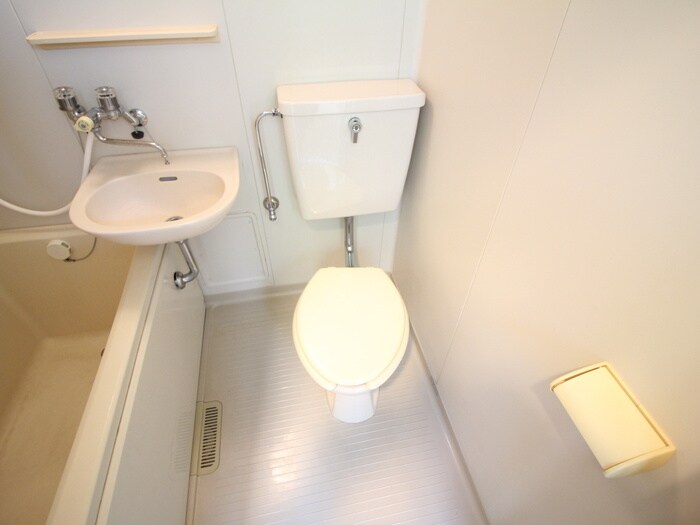 物件内観写真13　(トイレ)