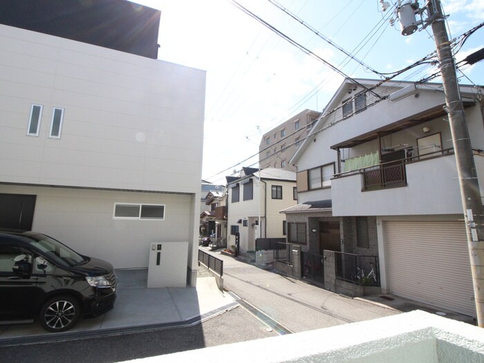 物件内観写真16　(室内からの展望)