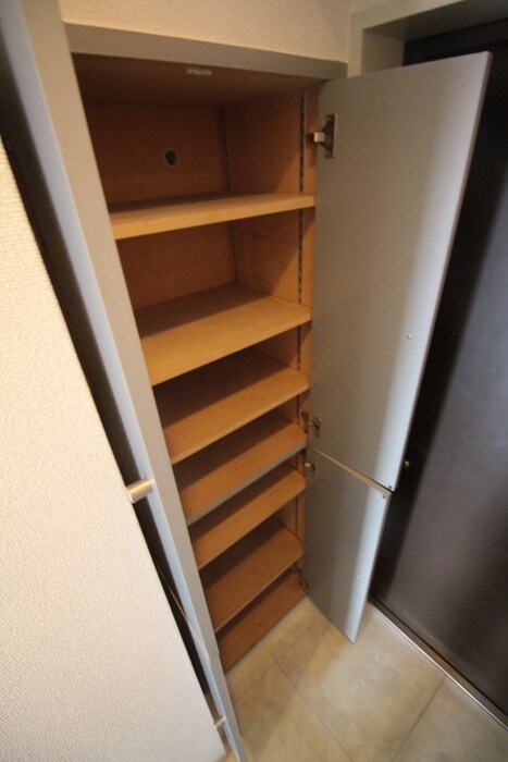 物件内観写真19　(靴箱)