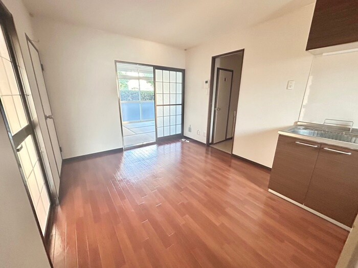 物件内観写真7　(居室)