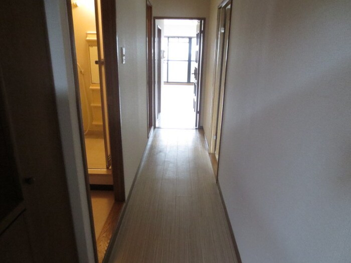 物件内観写真22　(廊下)