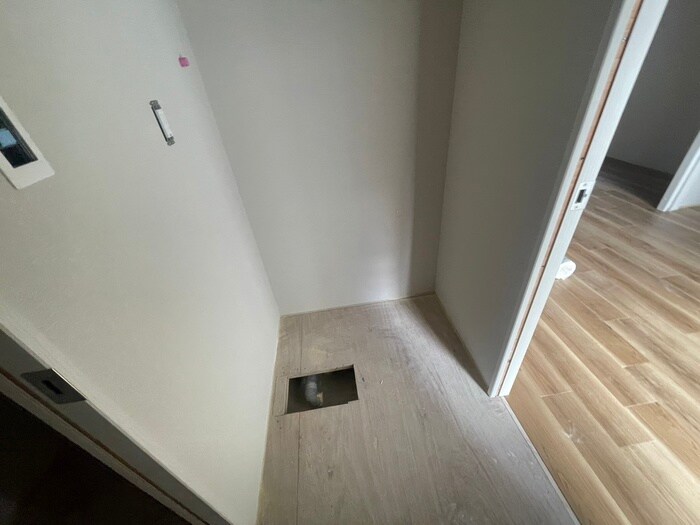 物件内観写真13　(洗濯機置場)