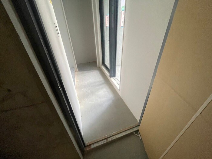 物件内観写真16　(玄関)