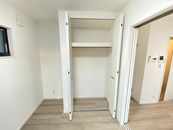 物件内観写真15　(収納)