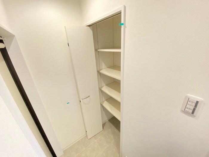 物件内観写真16　(靴箱)
