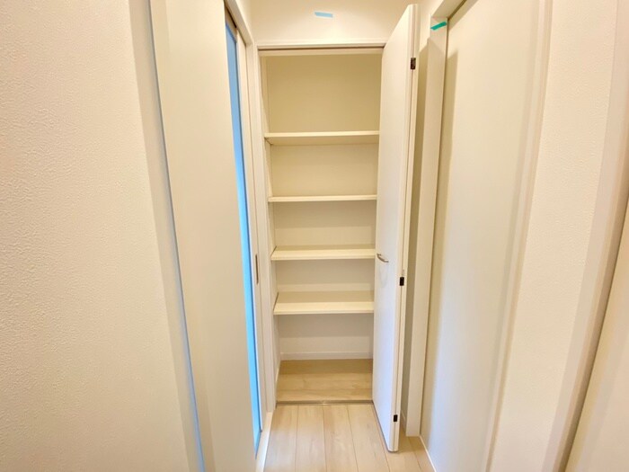 物件内観写真17　(収納)