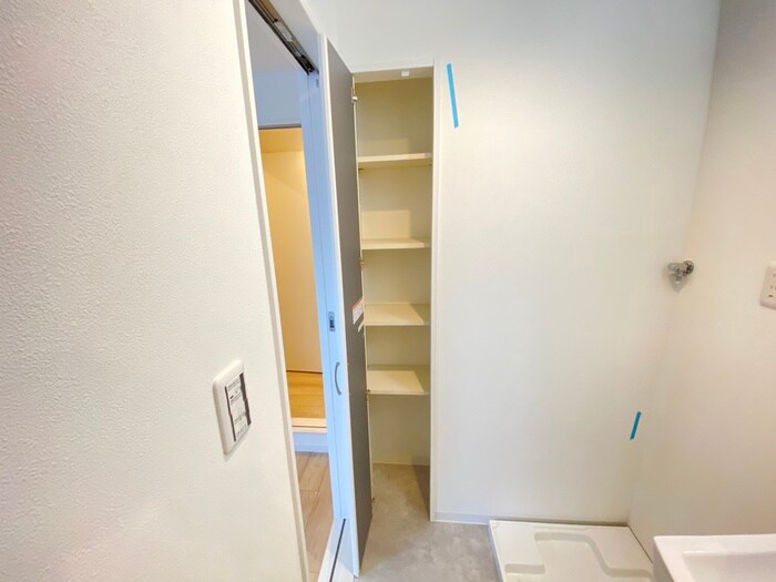 物件内観写真18　(収納)