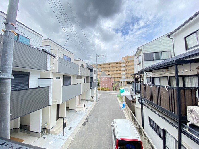 物件内観写真22　(室内からの展望)