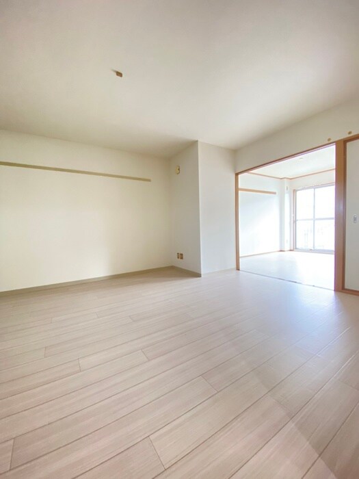 物件内観写真13　(居室)