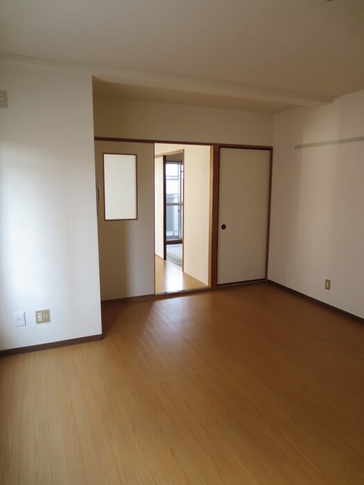 物件内観写真16　(内観写真)