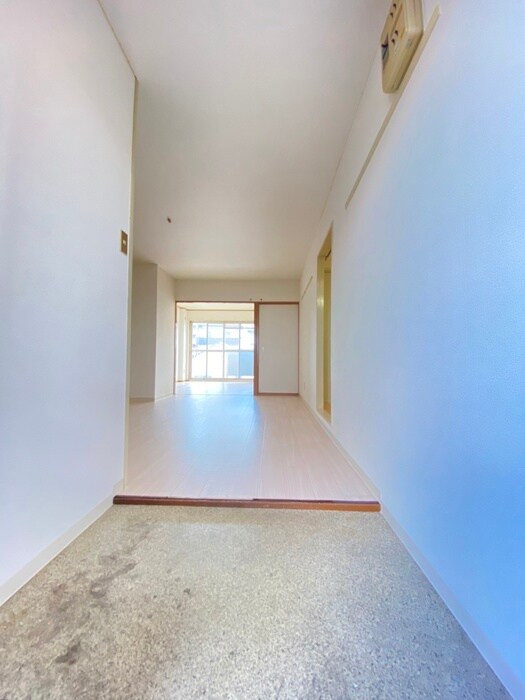 物件内観写真20　(玄関)