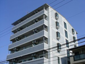 プリモ中桜塚外観写真