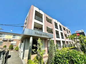 シャンドフルール外観写真