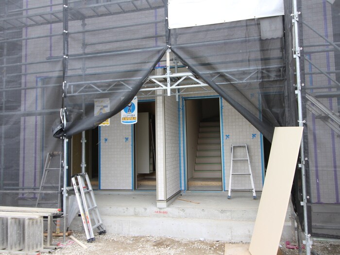 物件外観写真2　(建築中)