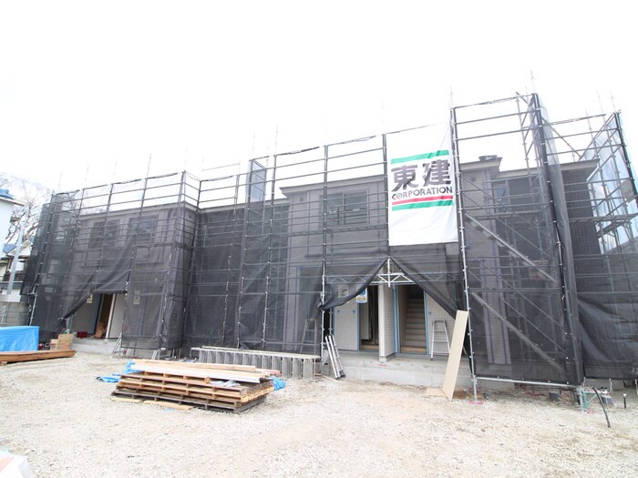 物件外観写真3　(建築中)