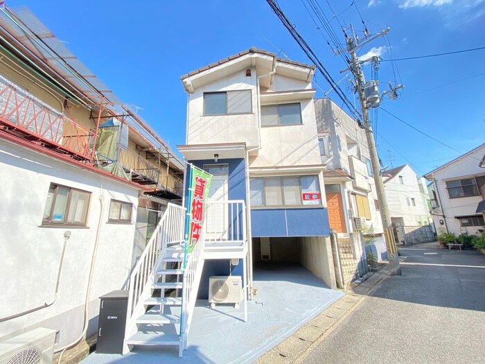 太秦西野町貸家の物件外観写真