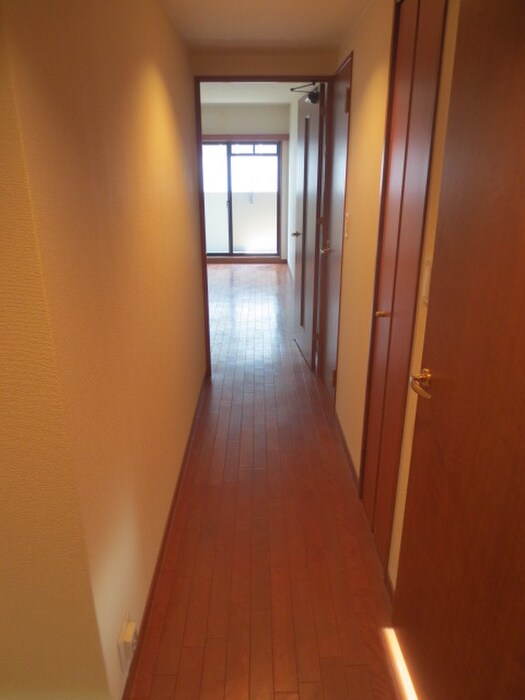 物件内観写真18　(廊下)