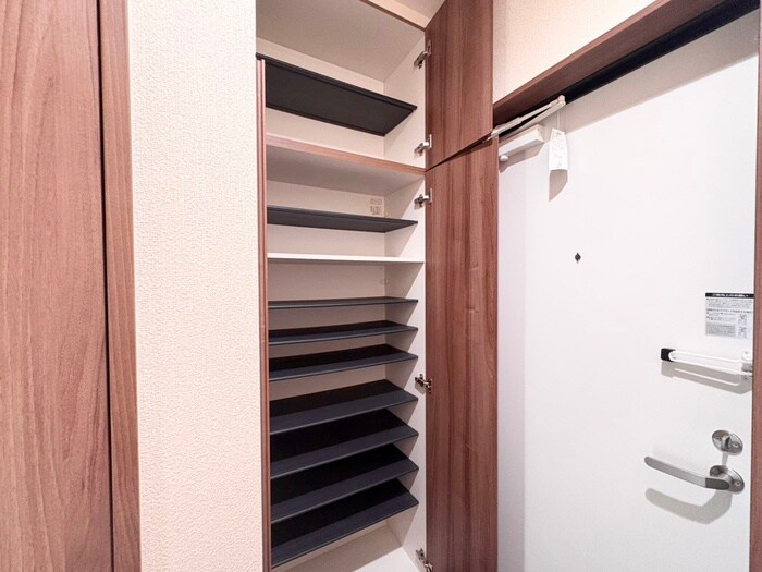 物件内観写真17　(靴箱)