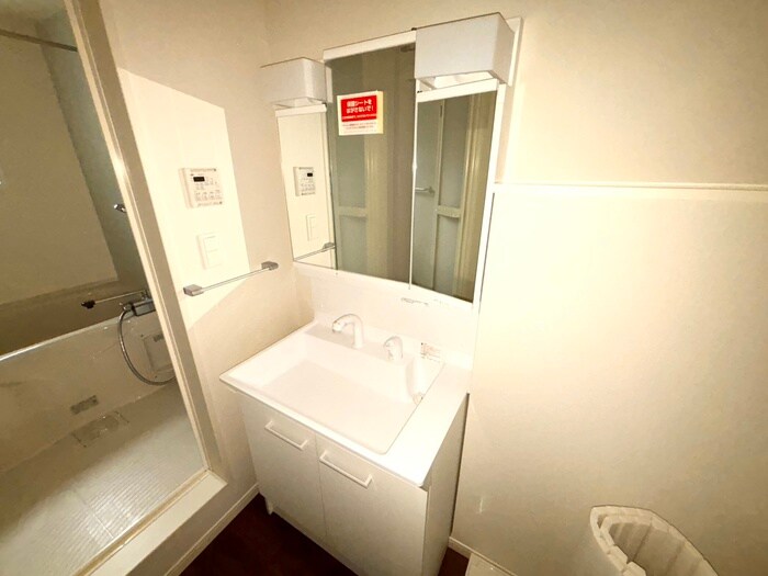 物件内観写真11　(洗面)