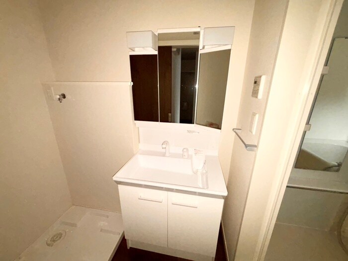 物件内観写真11　(洗面)