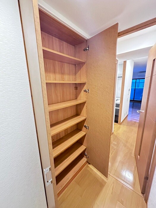 物件内観写真19　(廊下)