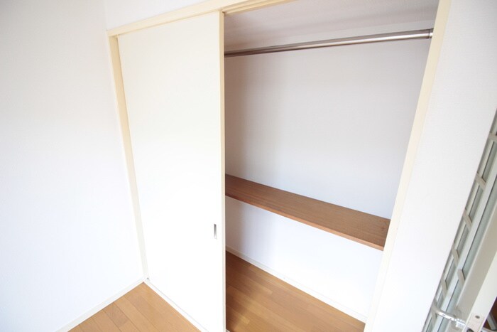 物件内観写真12　(収納)
